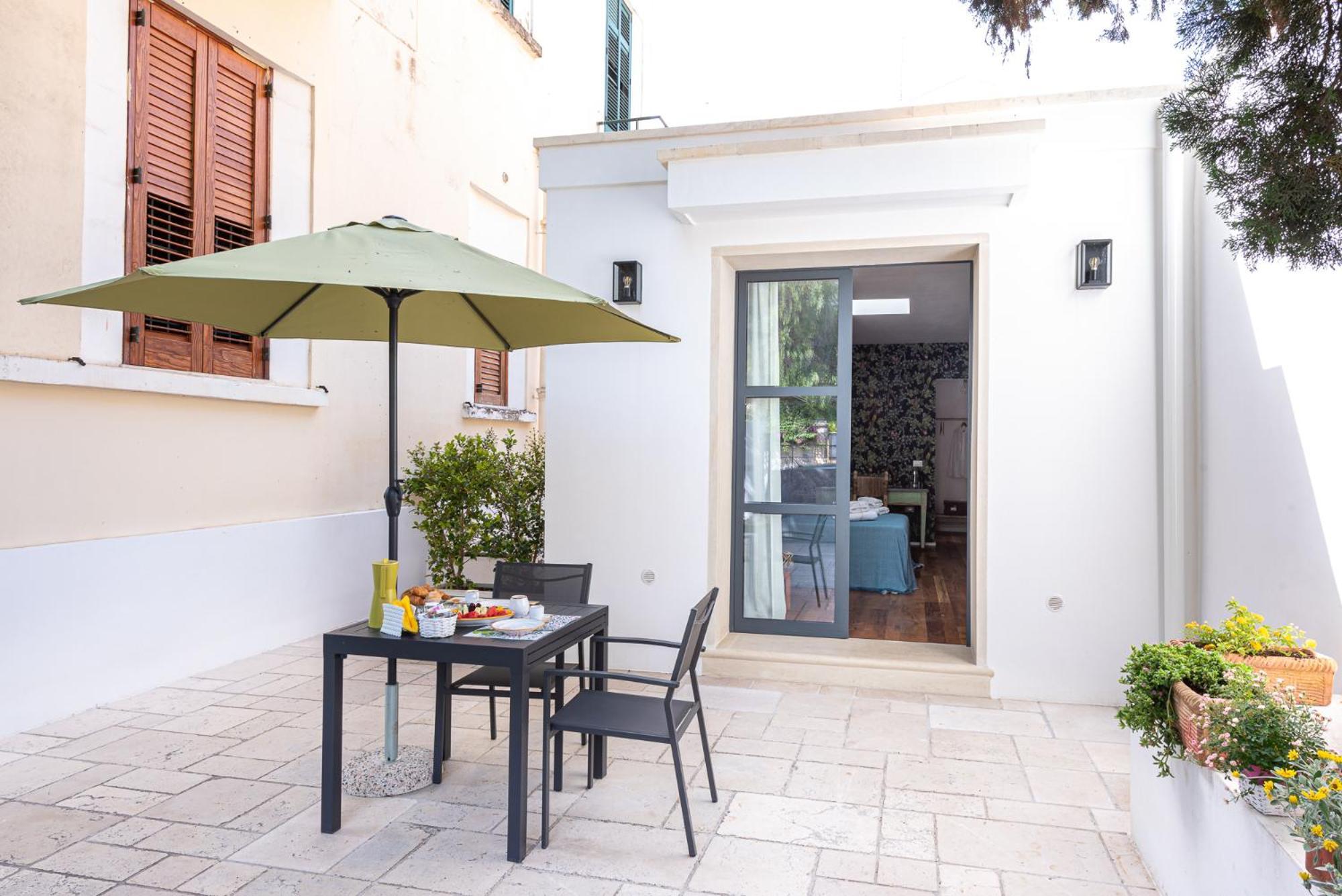 Lu Cuccuviu Bed & Breakfast Lecce